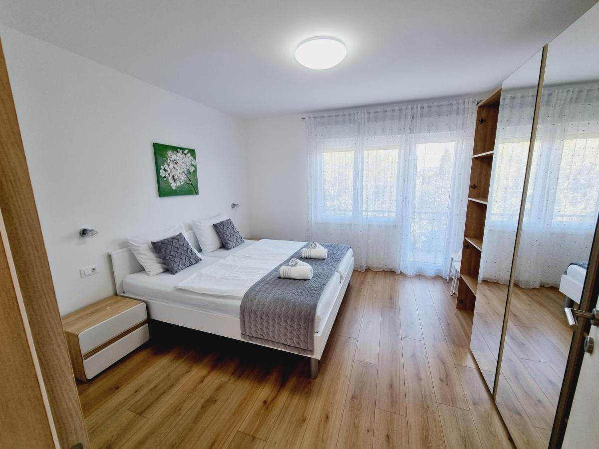 Apartman Maslina Крк Экстерьер фото