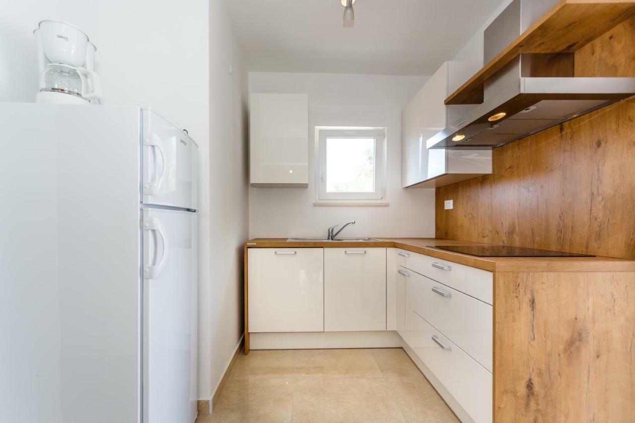 Apartman Maslina Крк Экстерьер фото
