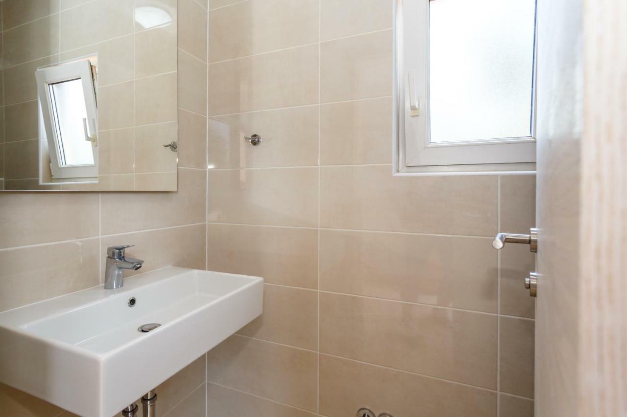 Apartman Maslina Крк Экстерьер фото