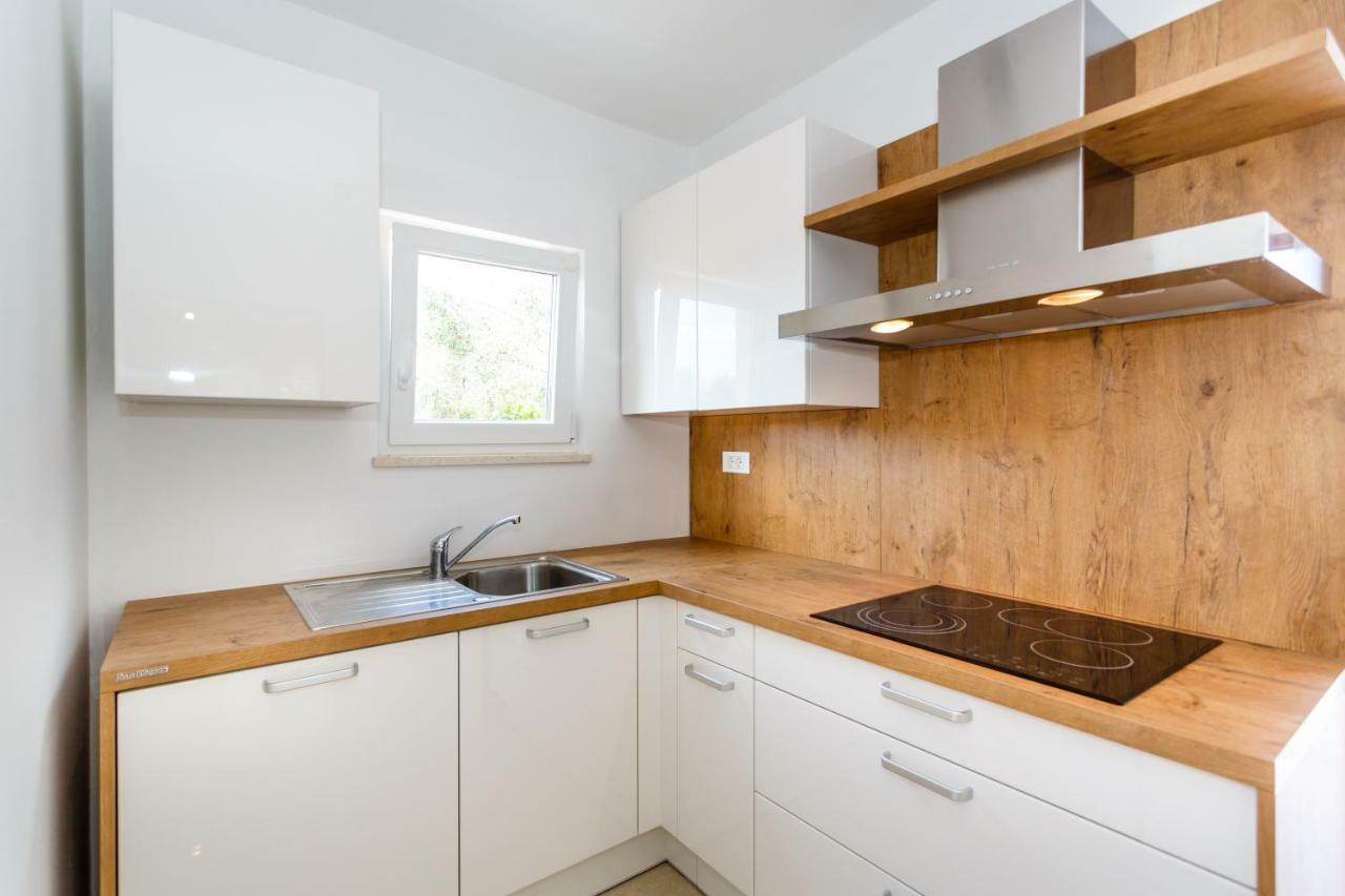 Apartman Maslina Крк Экстерьер фото