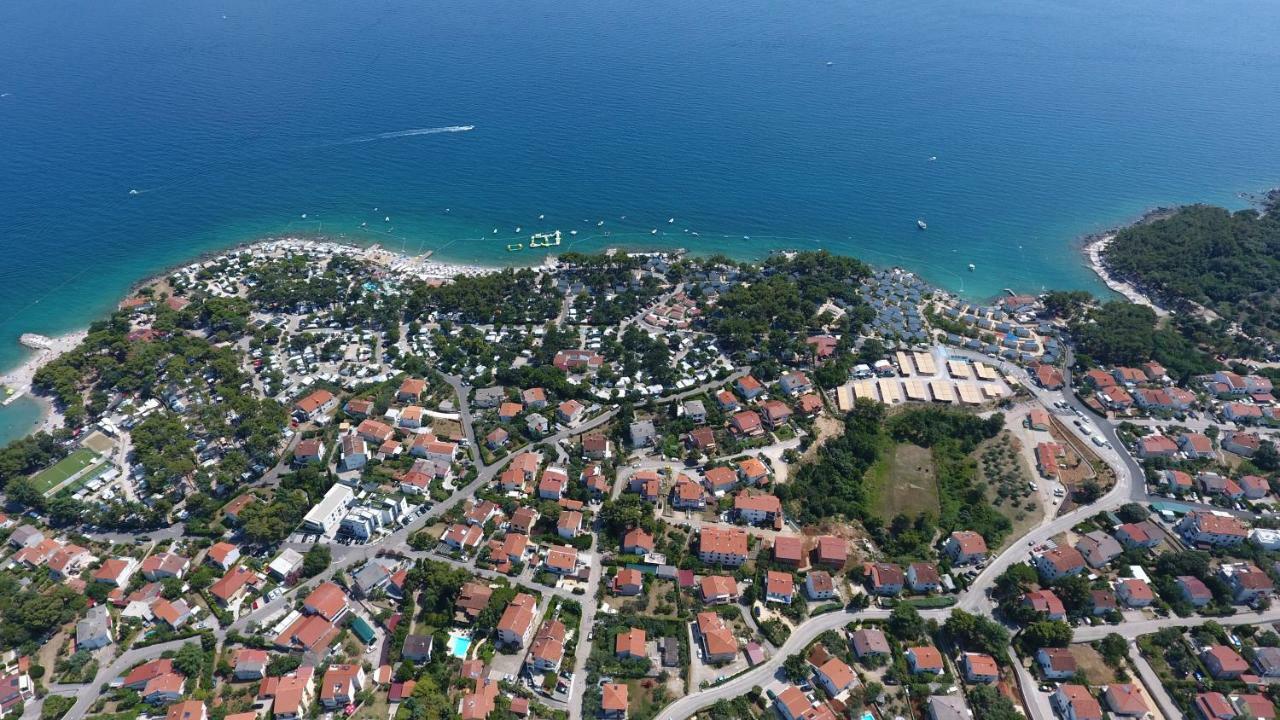 Apartman Maslina Крк Экстерьер фото